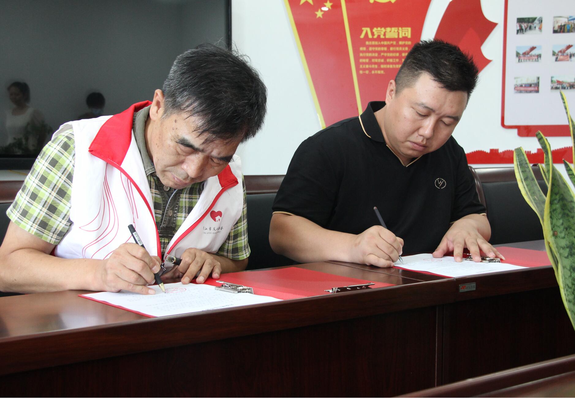 ＂温暖有家，筑梦小屋＂潜正邦代建在行动